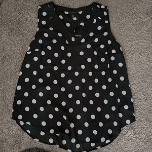 NWT Torrid flowy top 00X